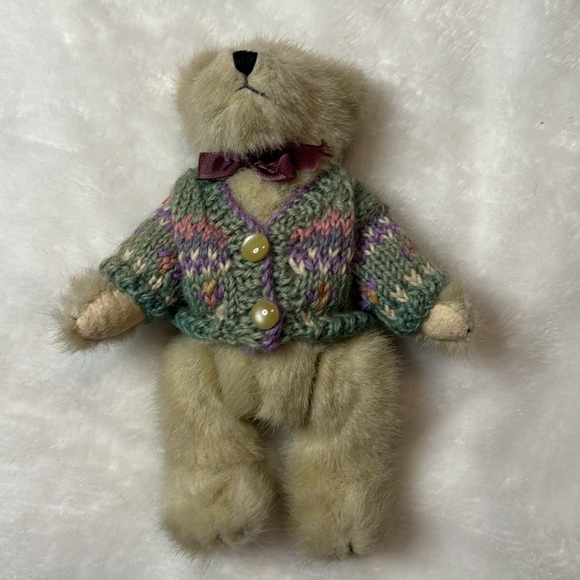 Boyd’s Bear 8” Jointed Bear Wearing Grandpa Sweater - Picture 2 of 5